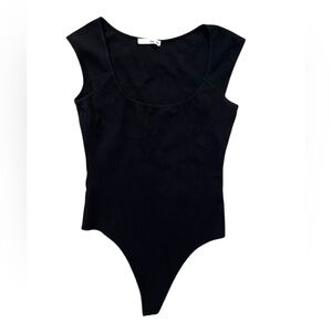 Wilfred Free women’s Black Rounded Neck Short sleeve thong bodysuit size Medium